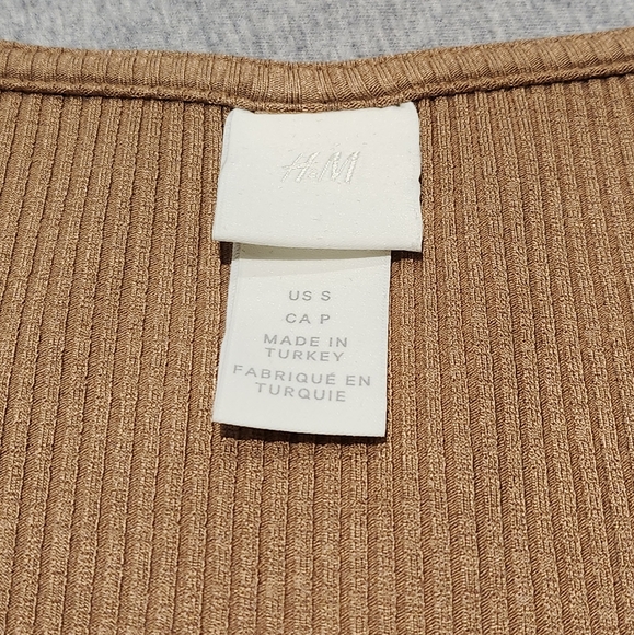 H&M Ribbed Crop Top - Picture 3 of 3